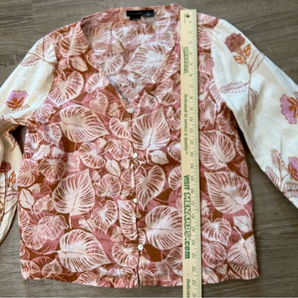 Tahari 100% Linen Boho Floral Botanical Print Long Sleeved Blouse Size Small Top - Picture 7 of 10